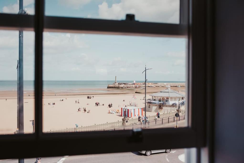 The Sunset Apartment - Margate Beach - By Goldex Coastal Breaks 外观 照片
